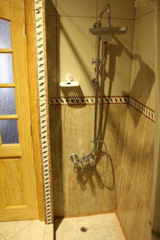 Hostal Fernando De Magalhaes Punta Arenas Esterno foto