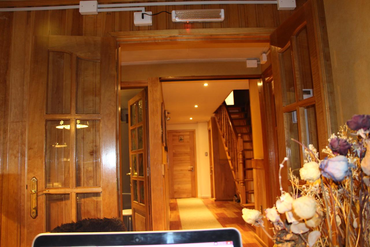 Hostal Fernando De Magalhaes Punta Arenas Esterno foto